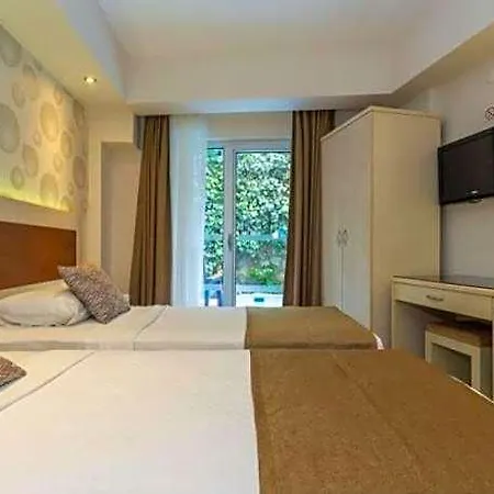 Otel Montebello