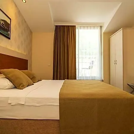 Otel Montebello Cedit