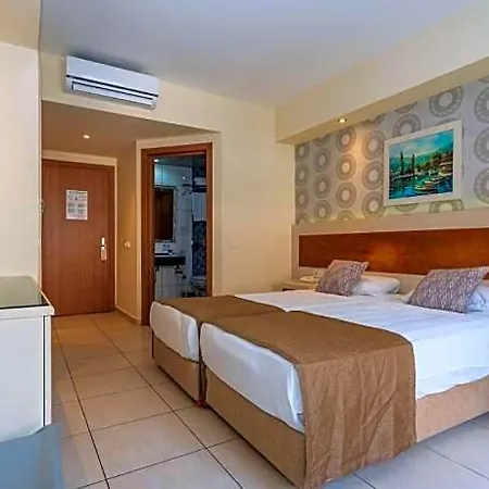 Hotel Montebello Cedit